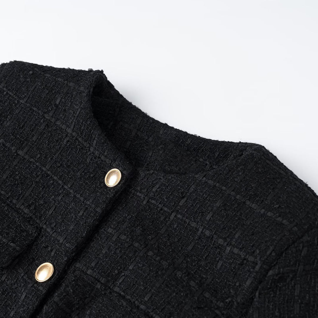 Damen Kurzjacke aus Bouclé‑Tweed mit Rundhals, goldenen Zierknöpfen und Bindegürtel Shop Nory