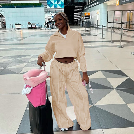 Damen Crop-Halbzip-Sweatshirt und High-Waist Wide-Leg Loungehose Set mit sichtbaren Naht-Details Shop Nory