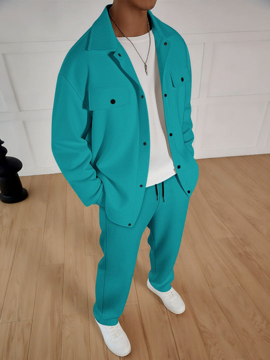 Herren zweiteiliges Overshirt-Lounge-Set mit aufgesetzten Klappentaschen, Kordelzug-Hose und feiner Waffelstruktur Shop Nory