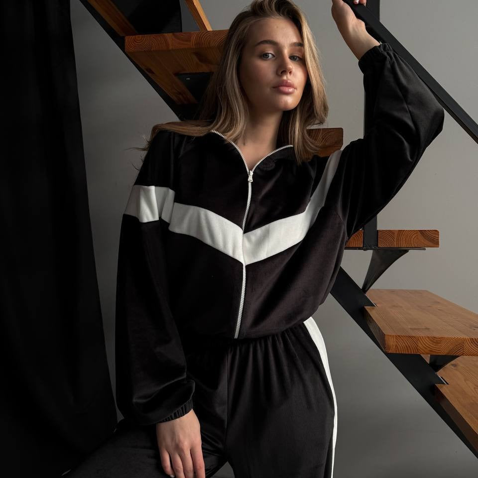 Damen leichter Komfort-Jogginganzug im Retro-Stil mit kurzem Reißverschlussoberteil und hoher Taille Shop Nory