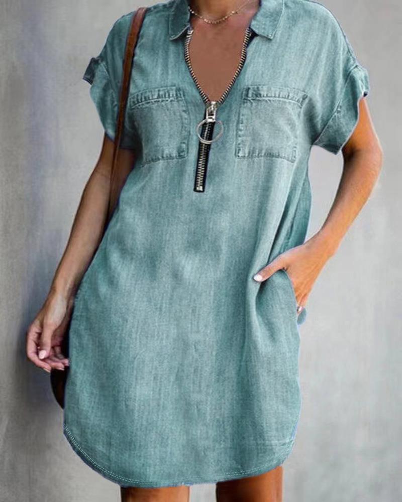Damen Jeanshemdkleid mit praktischen Taschen und modernem Reißverschluss