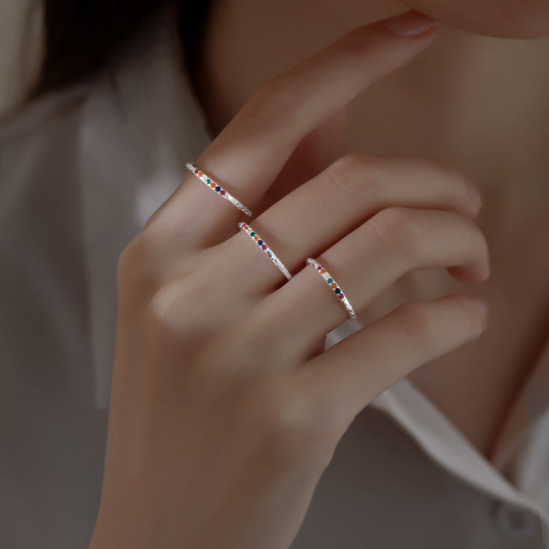 Frauen Zierlicher Ring mit bunten Steinakzenten Shop Nory