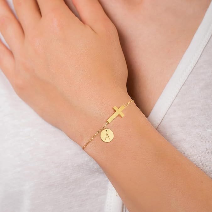 Damen Armband mit personalisiertem Anhänger und modernem Kreuzdesign Shop Nory
