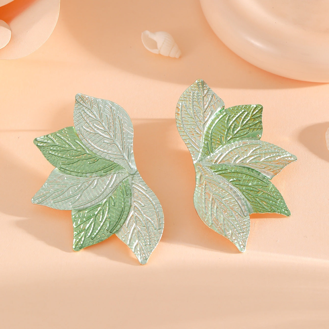 Damen Haarschmuck mit kunstvollem Blätterdesign Shop Nory