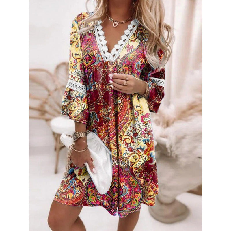 Damen Blumiges Tunika-Kleid mit Spitzenakzenten