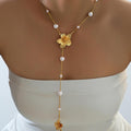 Damen Halskette mit floralen und perlenschmuck Akzenten Shop Nory