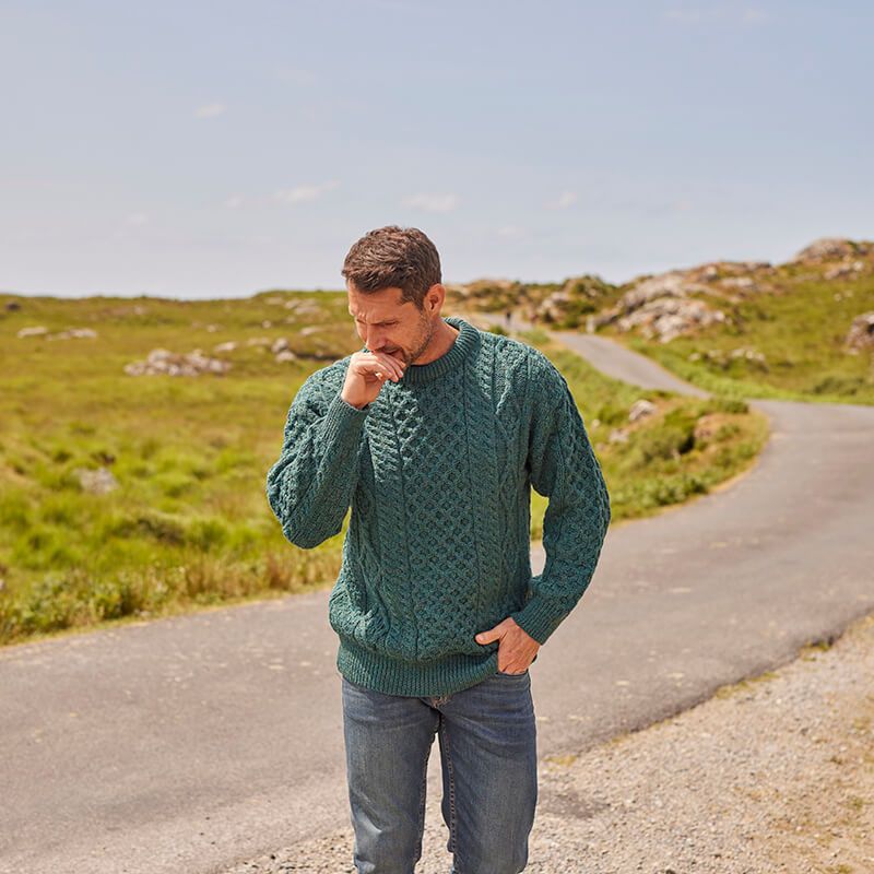 Herren Modischer Strickpullover mit Zopfmuster