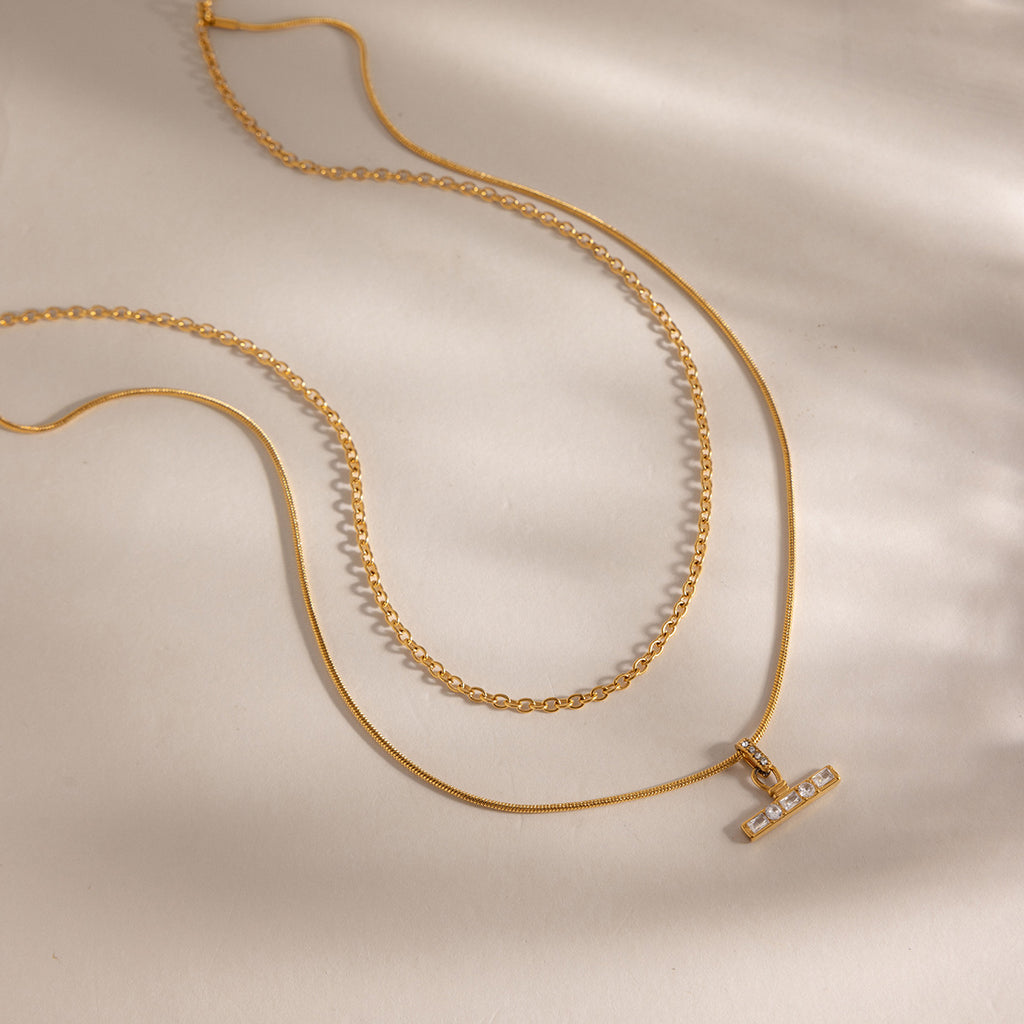 Damen Halskette mit elegantem mehrlagigem Design aus hypoallergenem Edelstahl und funkelnden Zirkonia Shop Nory