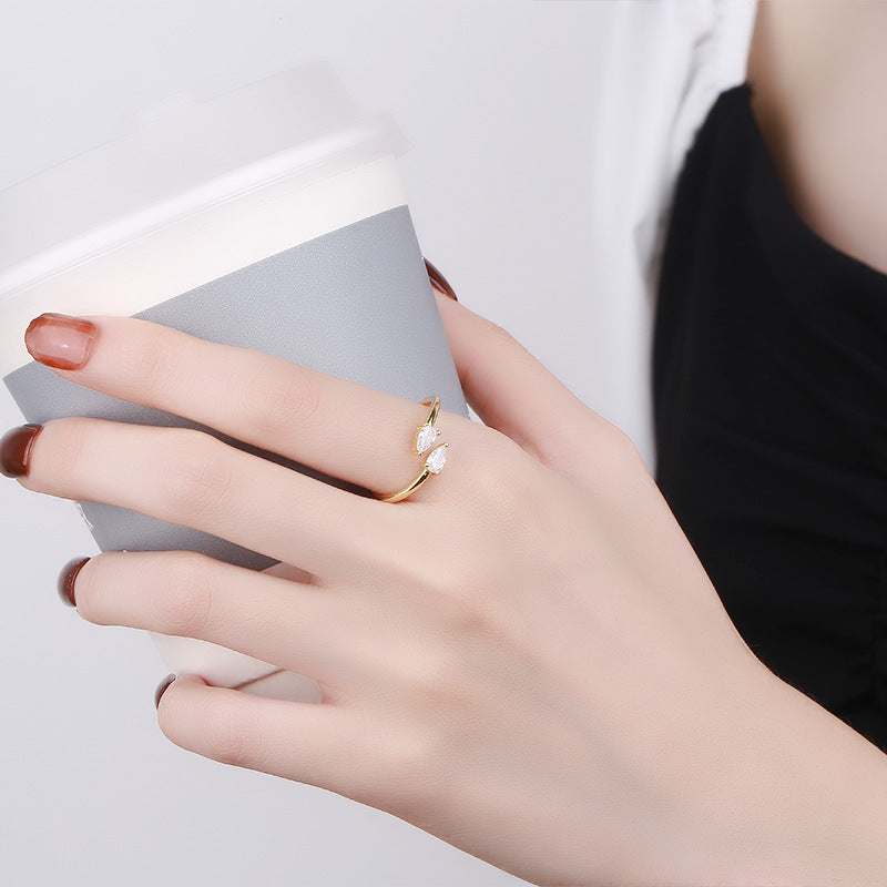 Damen Ring mit zweifachem tropfenförmigen Edelsteinglanz Shop Nory