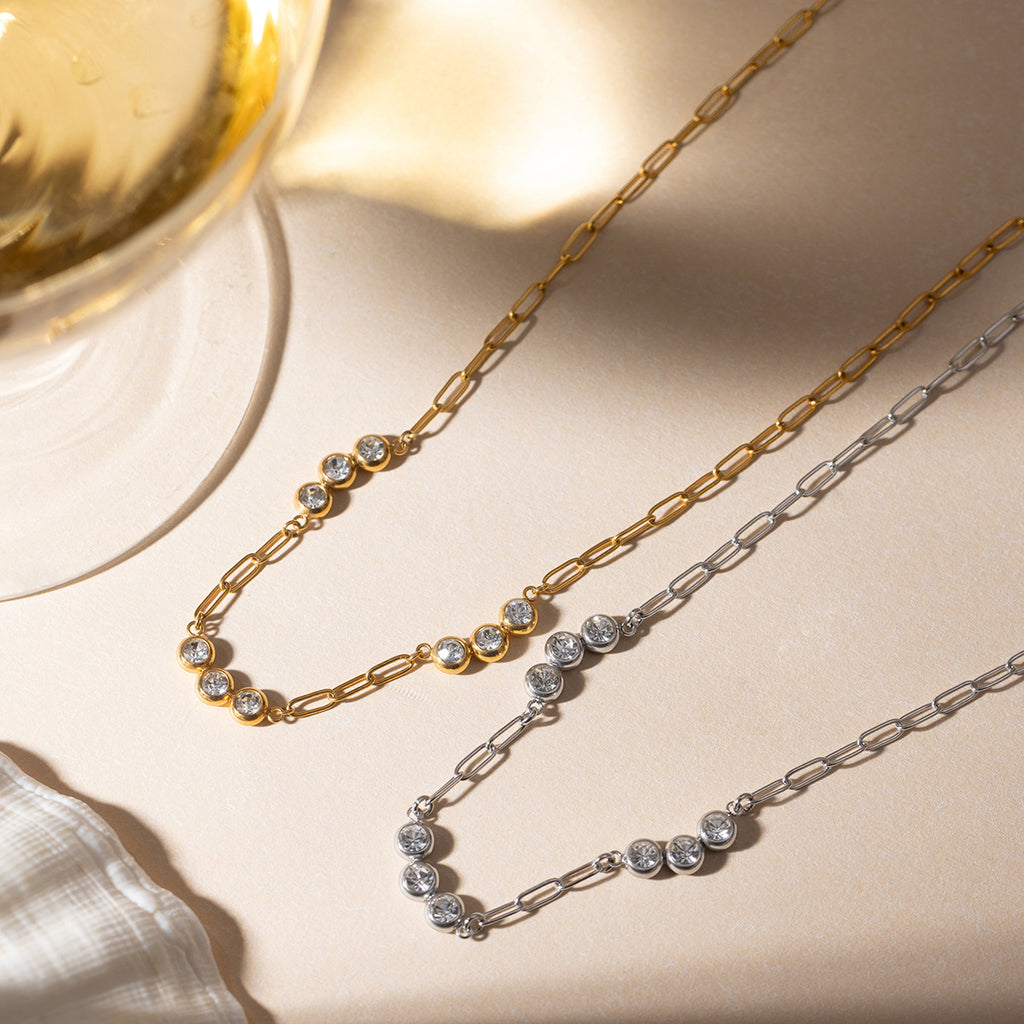 Damen Halskette mit eleganten Zirkonia-Elementen und hypoallergenem Edelstahl Shop Nory