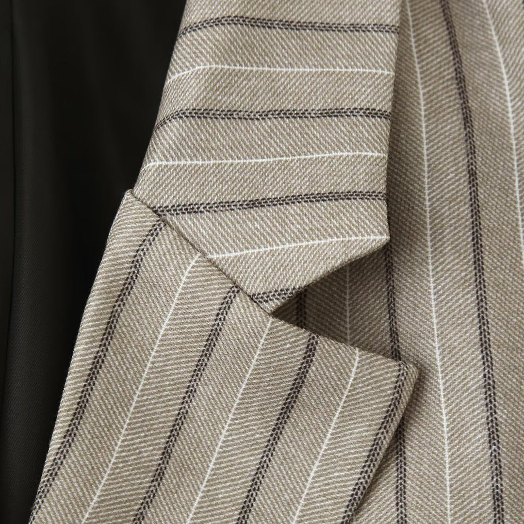 Damen Taillierter Nadelstreifen-Blazer mit Pattentaschen und Taillengürtel Shop Nory