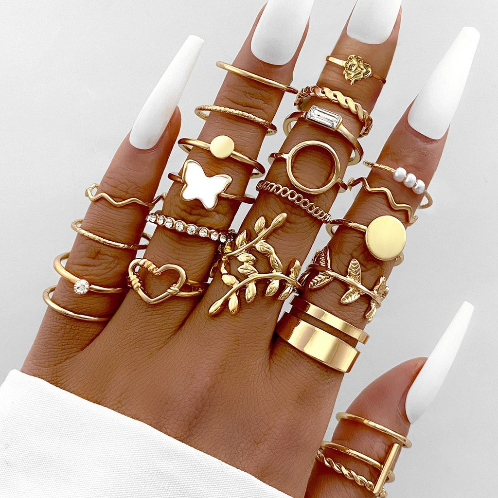 Damen Ring-Set mit funkelnden Kristallen und kreativen Designs Shop Nory
