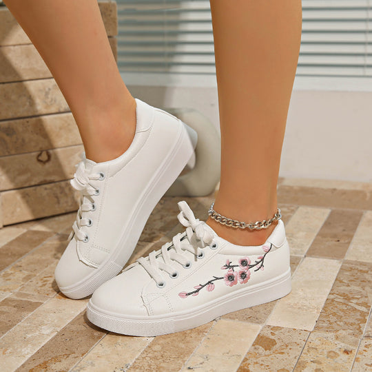 Damen Plateausneaker mit floraler Stickerei und gepolstertem Komfortfußbett Shop Nory