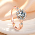 Damenring mit floralen Akzenten und funkelnden Zirkonia Shop Nory