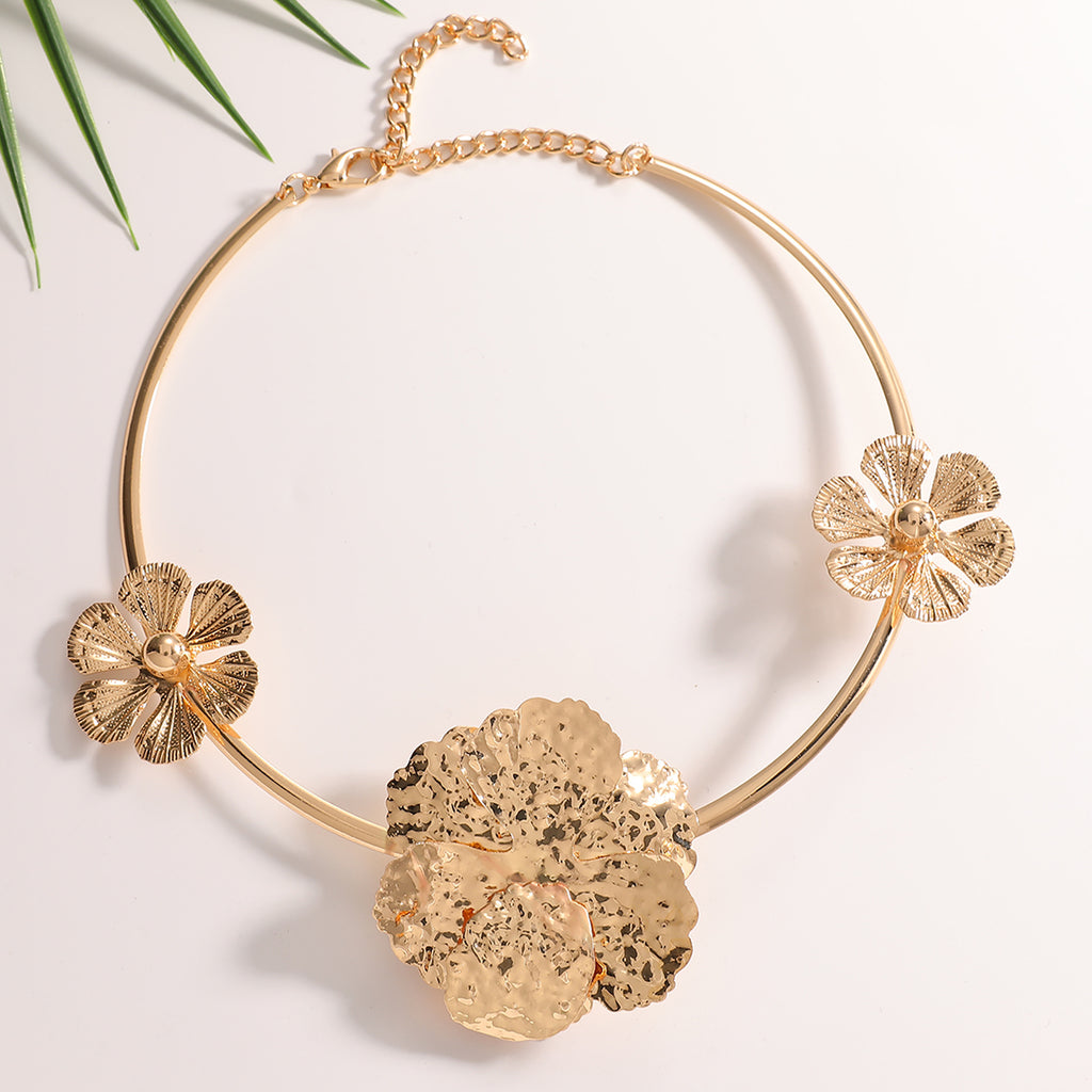 Damen Halskette im modernen, skulpturalen Design Shop Nory
