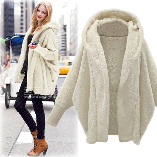Damen Kuscheliger Oversize-Kapuzencardigan aus Teddyfleece mit Fledermausärmeln Shop Nory