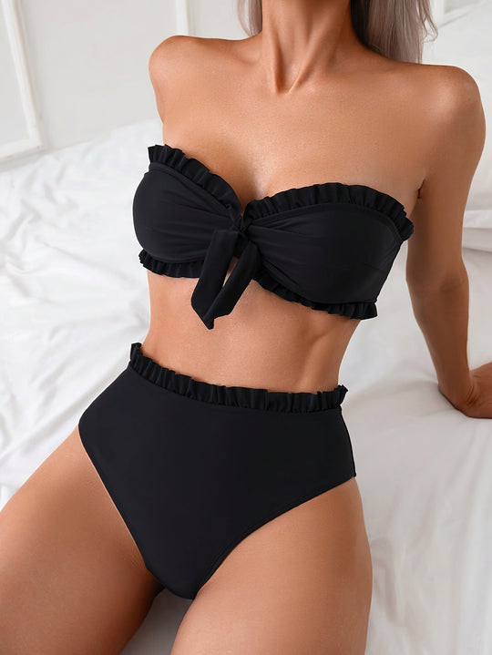 Damen Bandeau-Bikini mit voluminösen Rüschendetails und hohem Bund