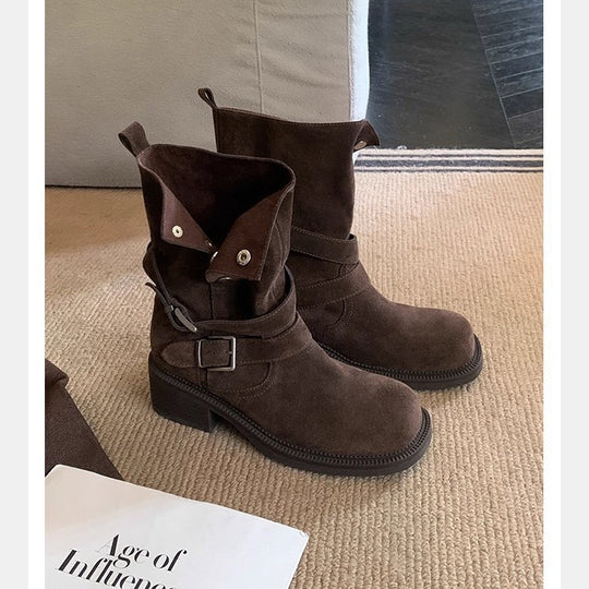 Damen Veloursleder-Bikerstiefel mit Schnallen und mittlerem Blockabsatz Shop Nory