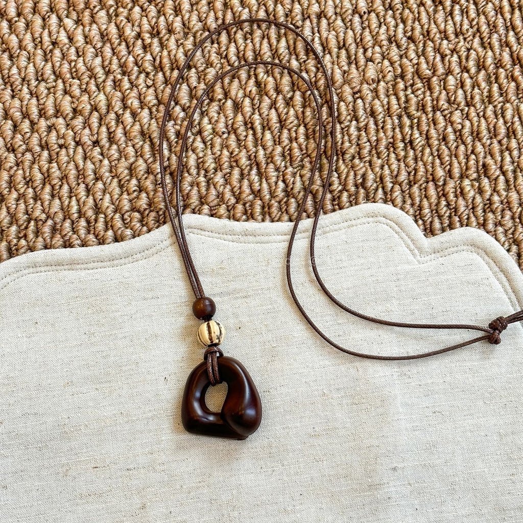 Damen Handgefertigte Holz-Halskette mit einzigartigem Pendelanhänger Shop Nory