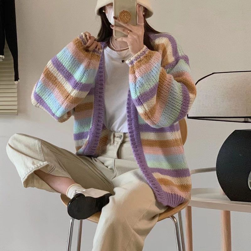 Damen Gemusterter Strickcardigan mit luftigen Ärmeln und sanften Farbverläufen