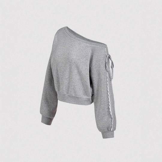 Damen Kurzgeschnittenes One-Shoulder Sweatshirt mit Ballonärmeln und Schnürdetail Shop Nory