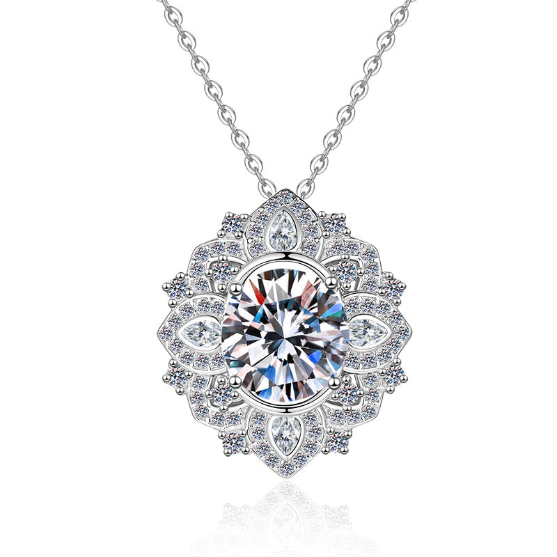 Damen Halskette mit filigranem Anhänger und funkelndem Zirkonia Shop Nory