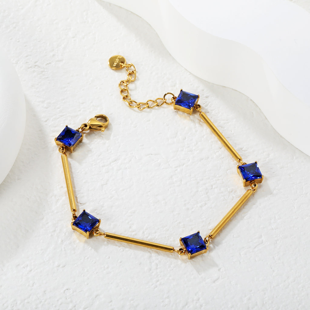 Damen Armband mit funkelnden Zirkonia und elegantem Kettendesign Shop Nory