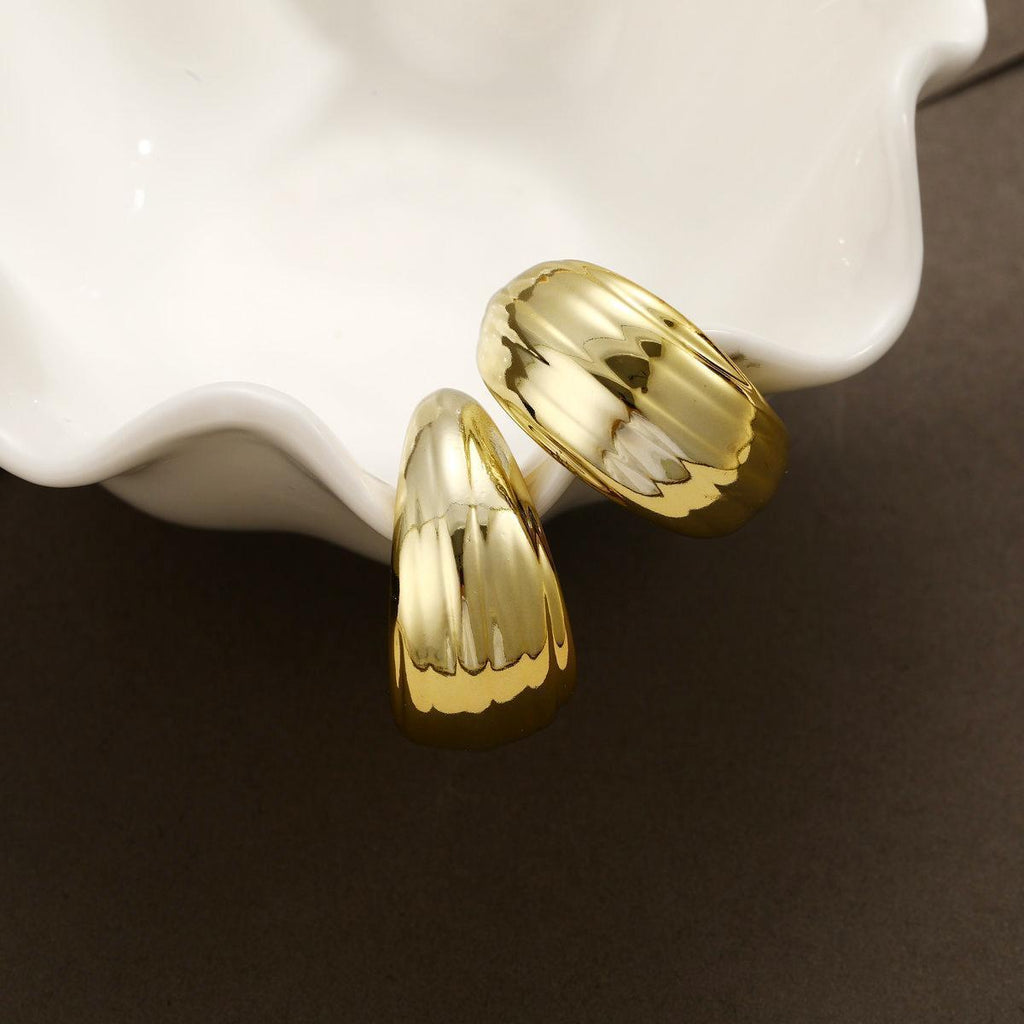 Damen Statement-Ohrringe mit elegantem, geschwungenem Design Shop Nory