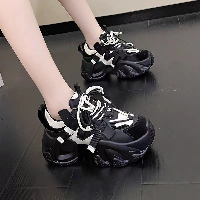 Damen Sportliche Chunky Sneakers mit innovativem Schnürsystem