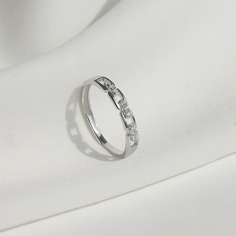 Damenring mit funkelnden Zirkonia-Steinen und elegantem Design Shop Nory