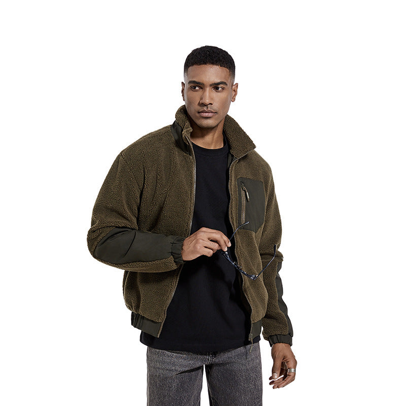 Herren Fleecejacke mit hochgeschlossenem Kragen und seitlichen Reißverschlusstaschen