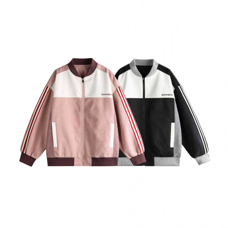 Unisex Kurz geschnittene Boxy‑Bomberjacke im Sportline‑Style mit durchgehendem Reißverschluss, kontrastierenden Streifenärmeln und gerippten Bündchen Shop Nory