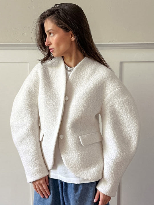 Damen Kurzjacke im Bouclé-Stil mit Oversize-Ärmeln und Pattentaschen Shop Nory