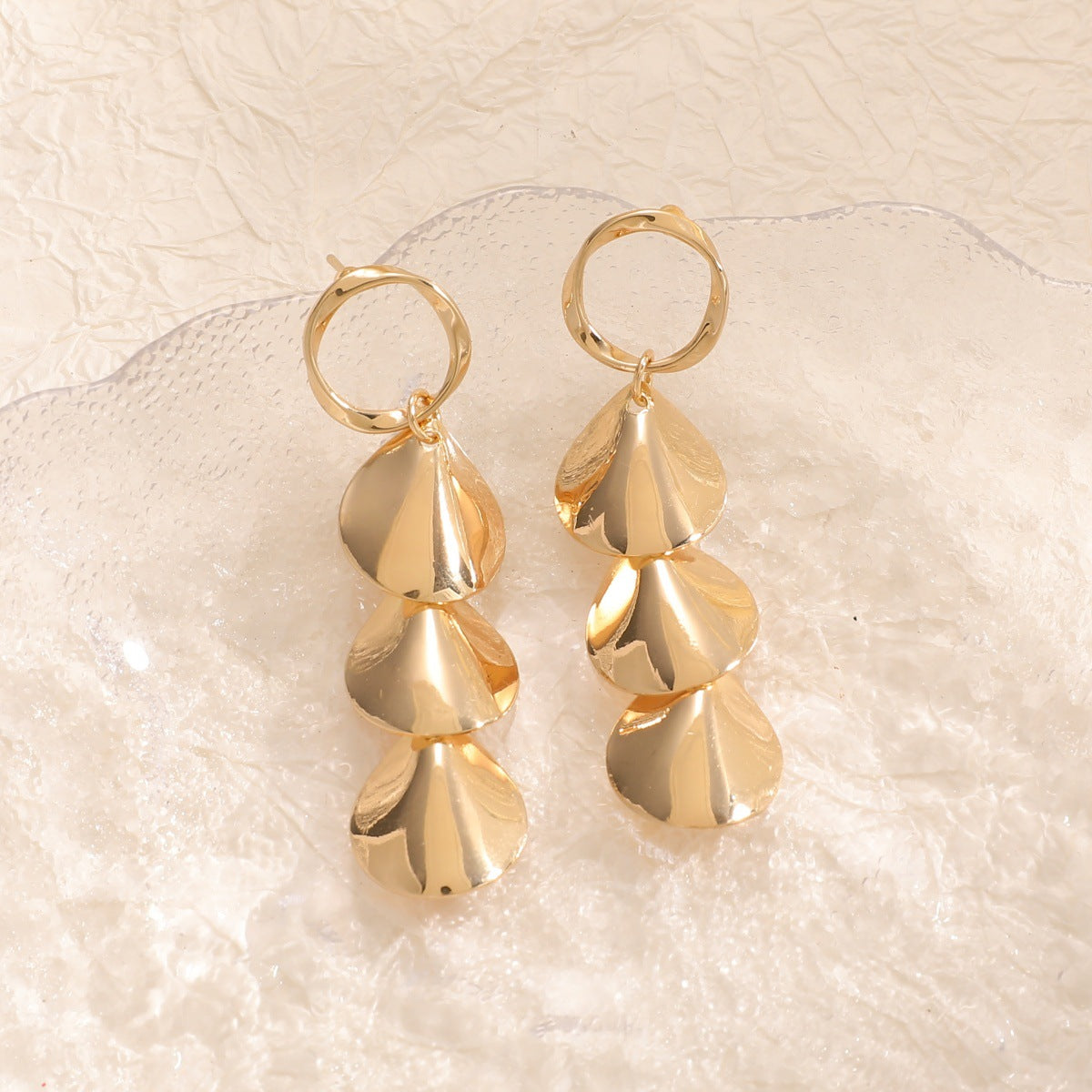 Damen Hängende Ohrringe mit elegantem Muscheldesign Shop Nory