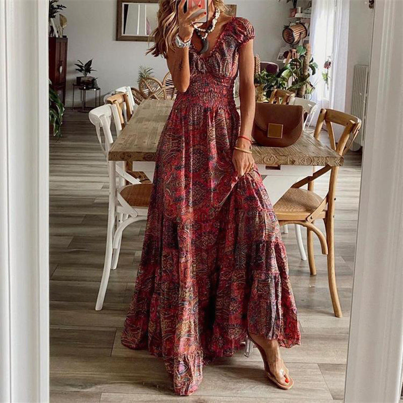 Damen Maxikleid mit romantischem Design und raffinierten Rüschendetails