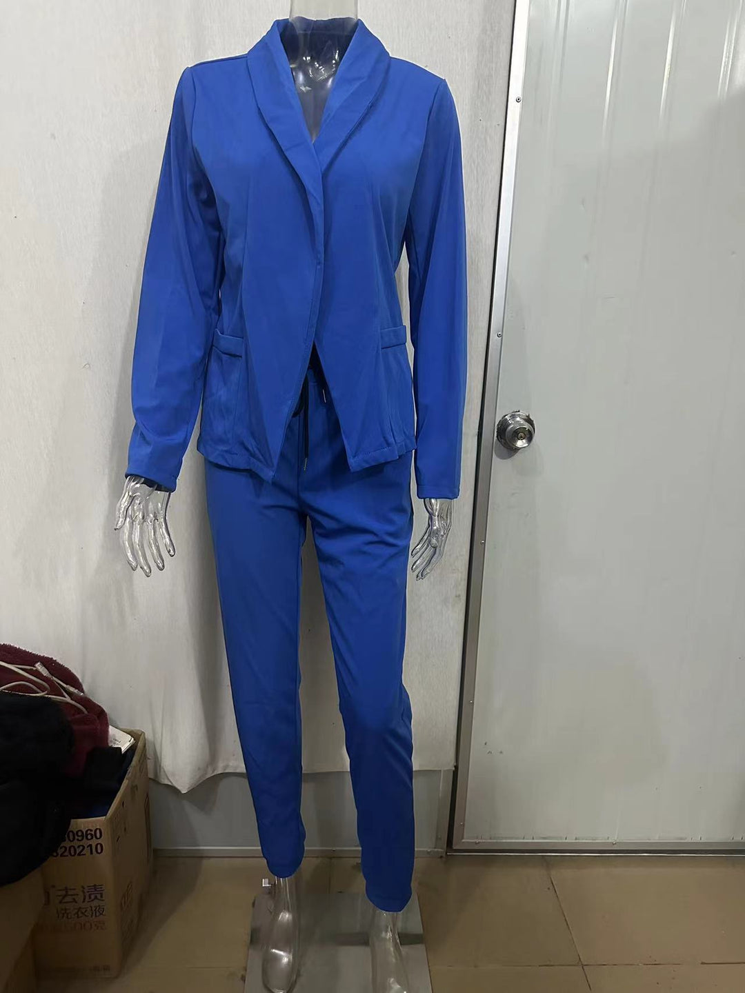 Damen nan zweiteiliges Blazer-Jogger-Set mit tailliertem Blazer und elastischer Bundhose Shop Nory