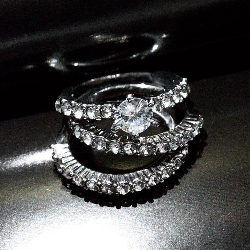 Damen Funkelnder Ring mit kreativem Design und Zirkonia-Steinen Shop Nory