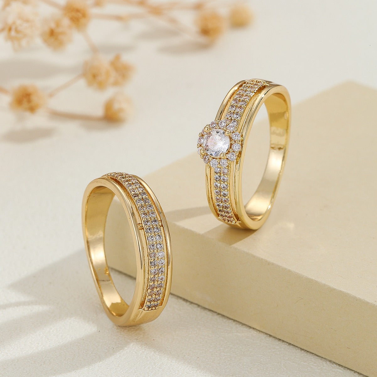 Damen eleganter Ring mit funkelnden Zirkonia Shop Nory
