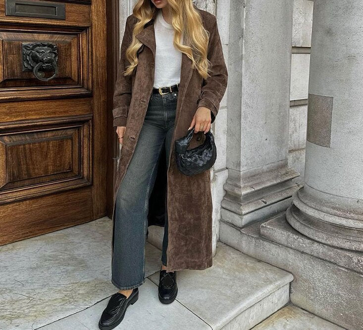 Damen Langer Veloursledermantel im minimalistischen Trench‑Look mit soften Revers Shop Nory