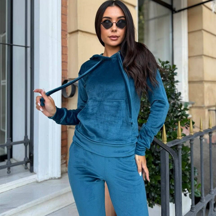 Damen weiches Velours-Lounge-Set mit Kapuzenpullover und tapered Jogginghose Shop Nory