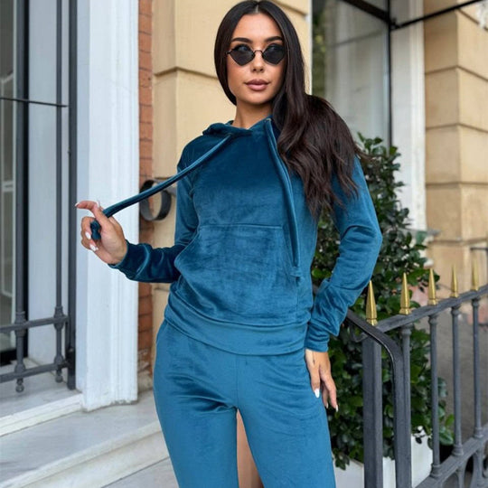 Damen weiches Velours-Lounge-Set mit Kapuzenpullover und tapered Jogginghose Shop Nory