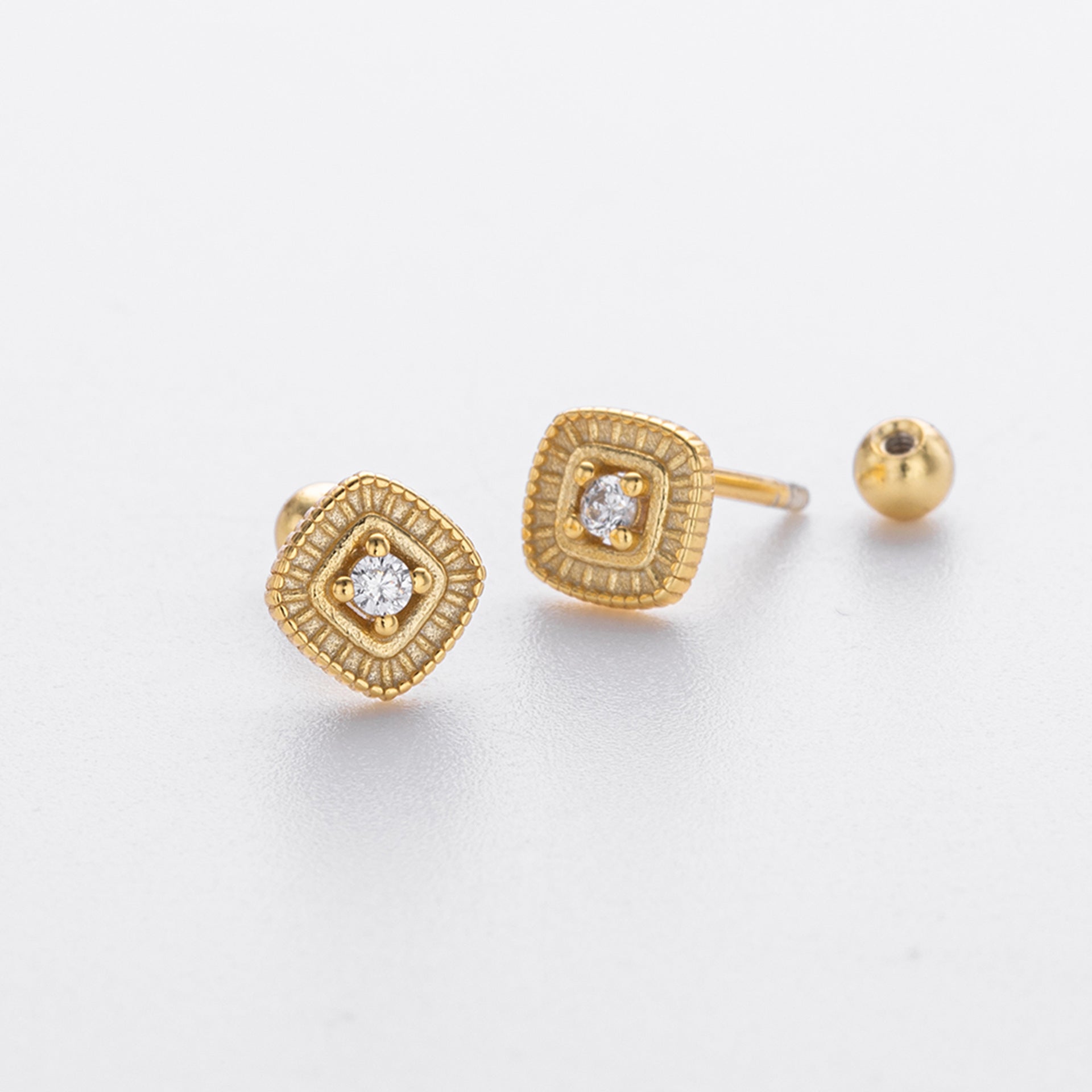 Damen Ohrstecker mit luxuriösem Zirkon und edlem Design Shop Nory