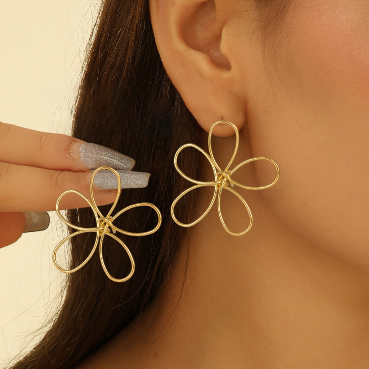 Damen Ohrringe im floralen Drahtdesign Shop Nory
