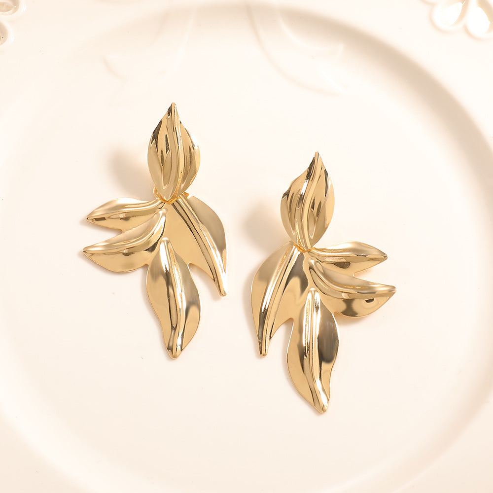 Damen Ohrhänger mit elegantem Blätterdesign Shop Nory