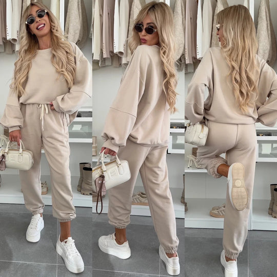 Damen Oversized Loungewear-Set aus weich angerautem Sweat mit Kordelzug-Jogginghose und relaxed Pullover Shop Nory
