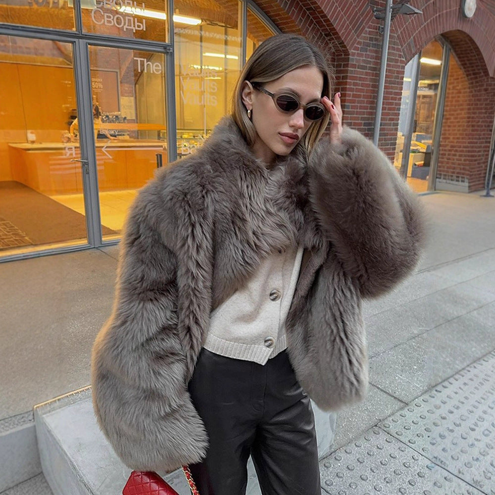 Damen Kurzmantel aus luxuriösem Teddy-Kunstpelz mit Ballonärmeln und Schalkragen Shop Nory