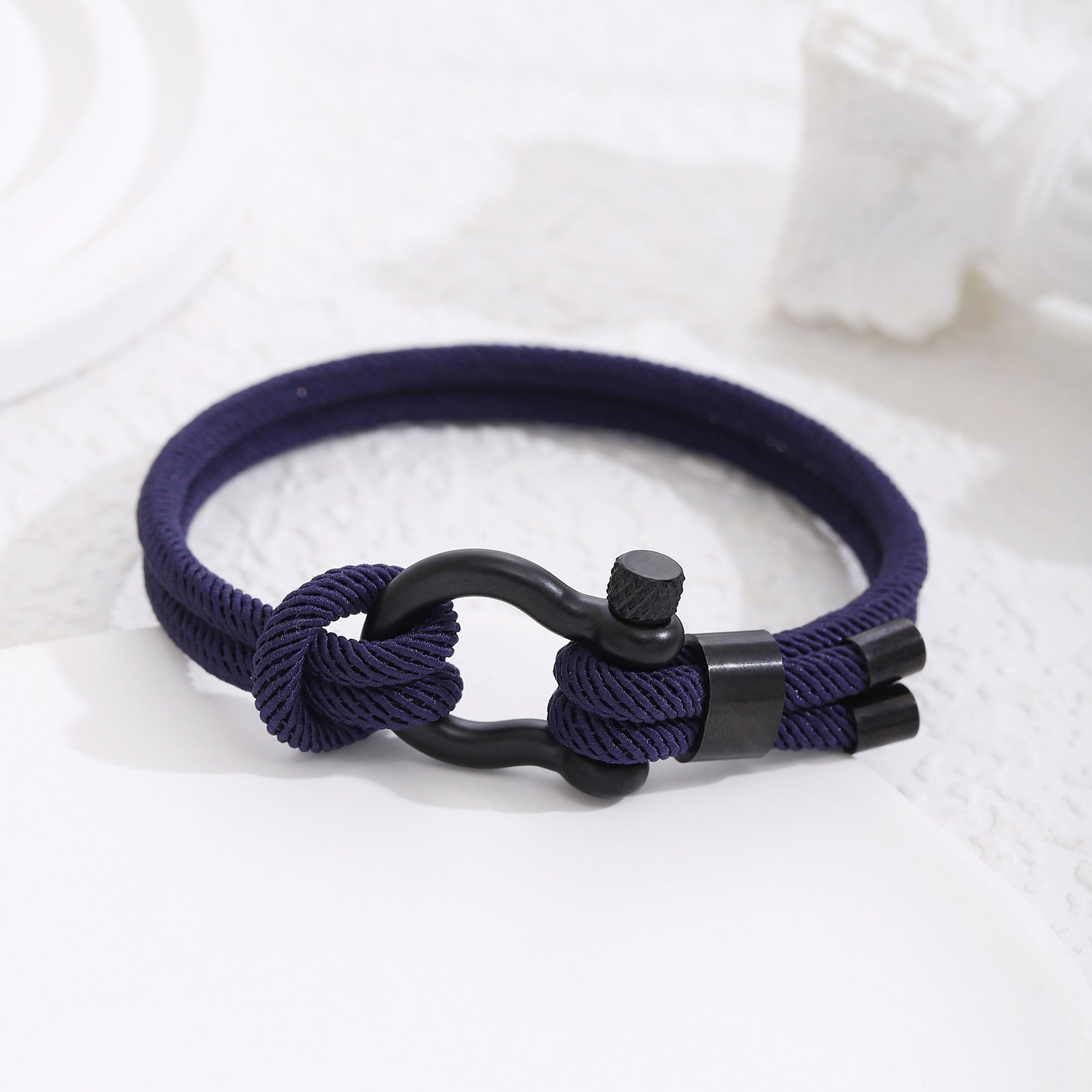 Herrenarmband aus geflochtenem Paracord mit stylischem Metallverschluss Shop Nory