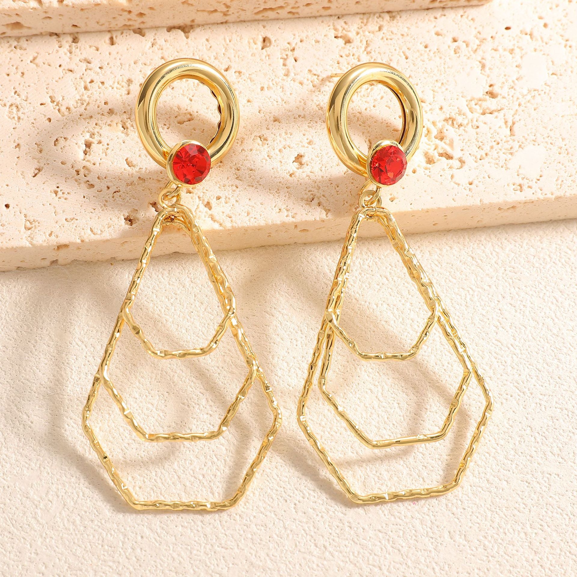 Damen Ohrringe mit modernem, geometrischem Design Shop Nory