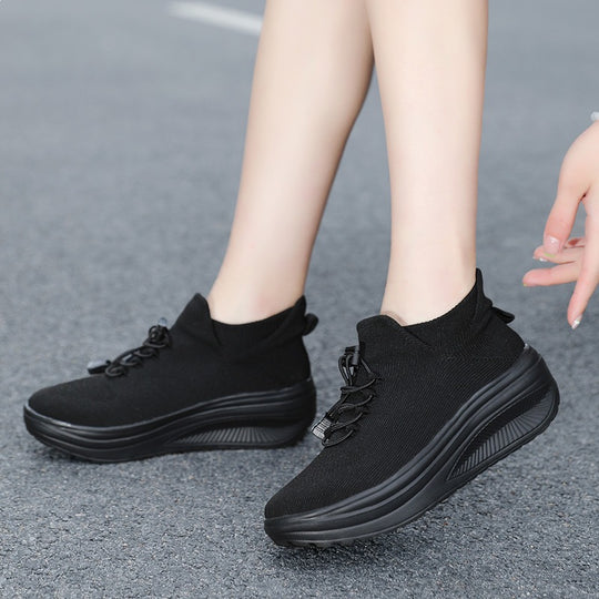 Damen Keil‑Plateau‑Sneaker mit Strickschaft, Sock‑Design und Schnellzug‑Schnürung Shop Nory