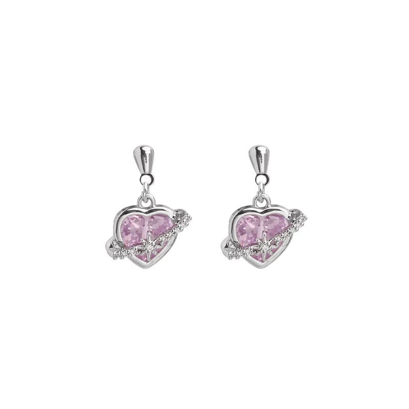 Damen Ohrstecker mit herzförmigem Design und funkelnden Zirkonia Shop Nory